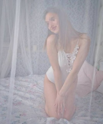 🌟 Живу в Москве и знаю, как доставить настоящее удовольствие. Я создала идеальное сочетание креативности и страсти, чтобы ты мог погрузиться в мир наслаждения и расслабления. У меня есть свои секреты, которые помогут тебе раскрыться и испытать невероятные ощущения. ✨ Мои услуги наивысшего класса и включают все, что душа пожелает. От массажа до экспериментов в постели, я открыта для новых приключений. 💫 Фото и отзывы оставлю для нашего личного общения, чтобы каждый момент был искренним и особенным.
Опытная индивидуалка, Москва. Натенка
